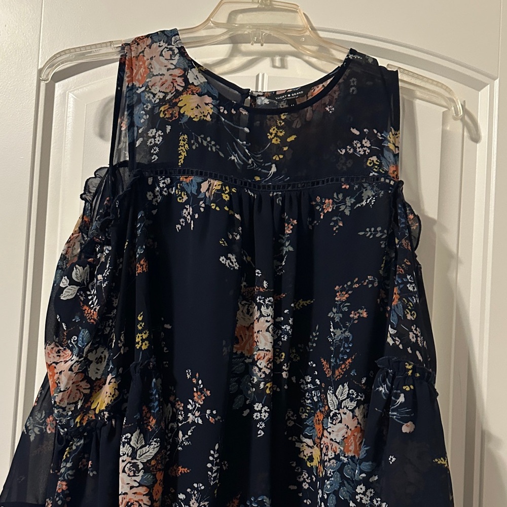 Floral Sleeveless Blouse - Navy